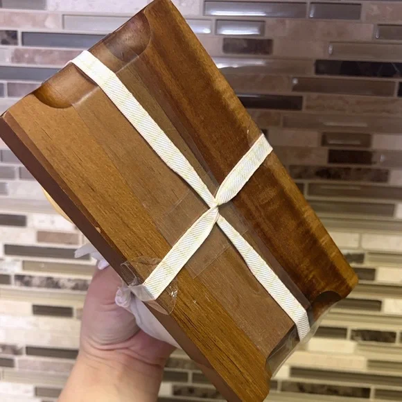 Rae Dunn Peep Ceramic Salt and Pepper Jars With Spoons NWT - Picture 8 of 8